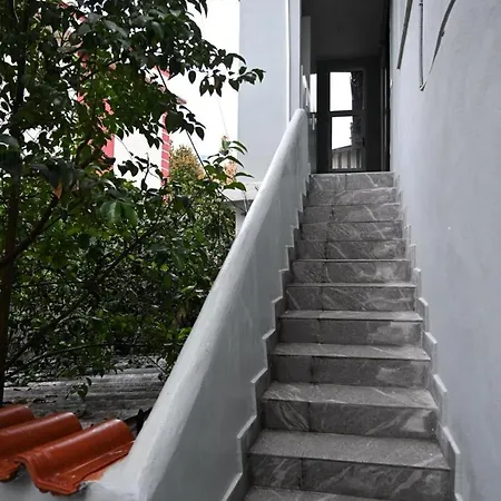 Apartamento 1 *